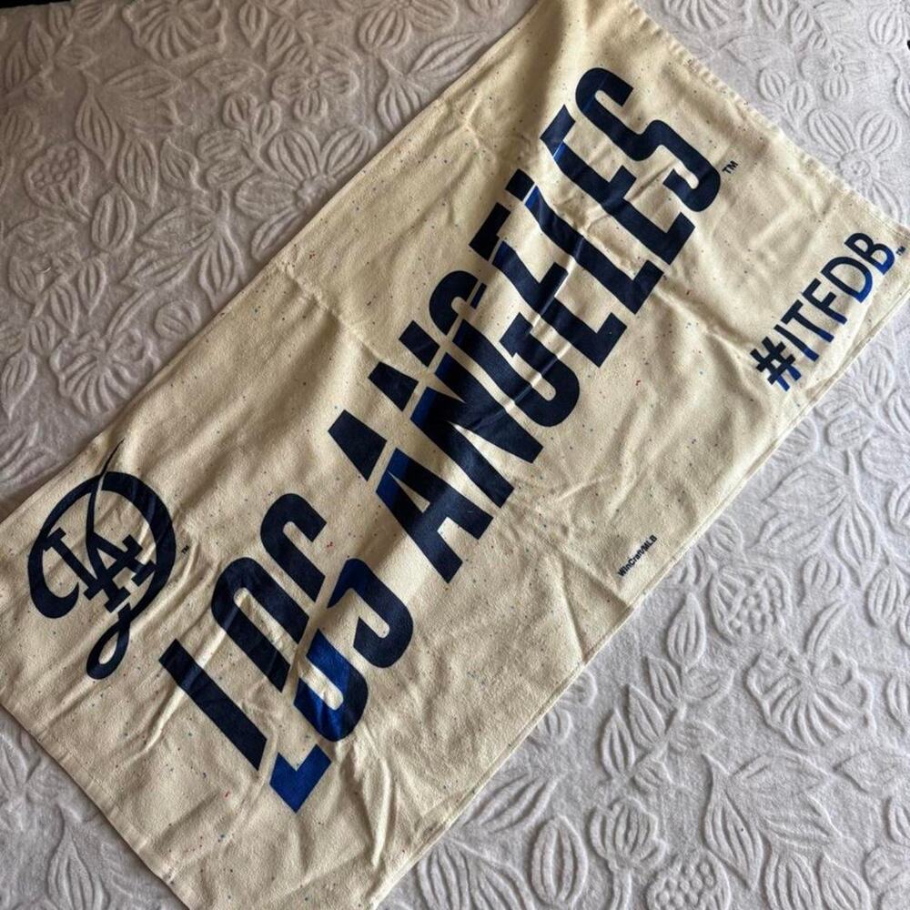 Los angeles dodgers towel baseball